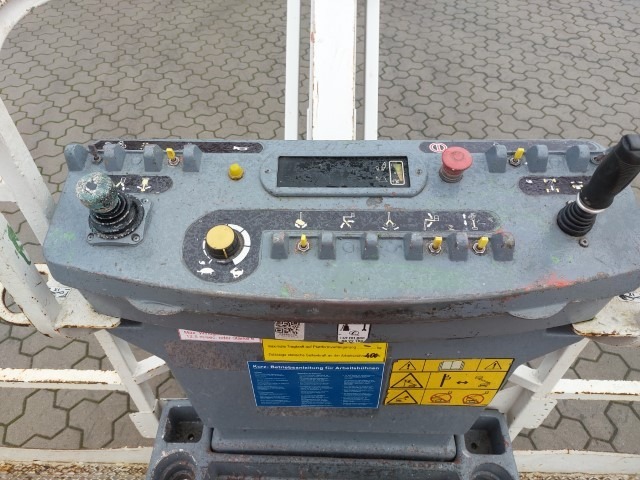 Sold - Articulated Boom Lift - View 3